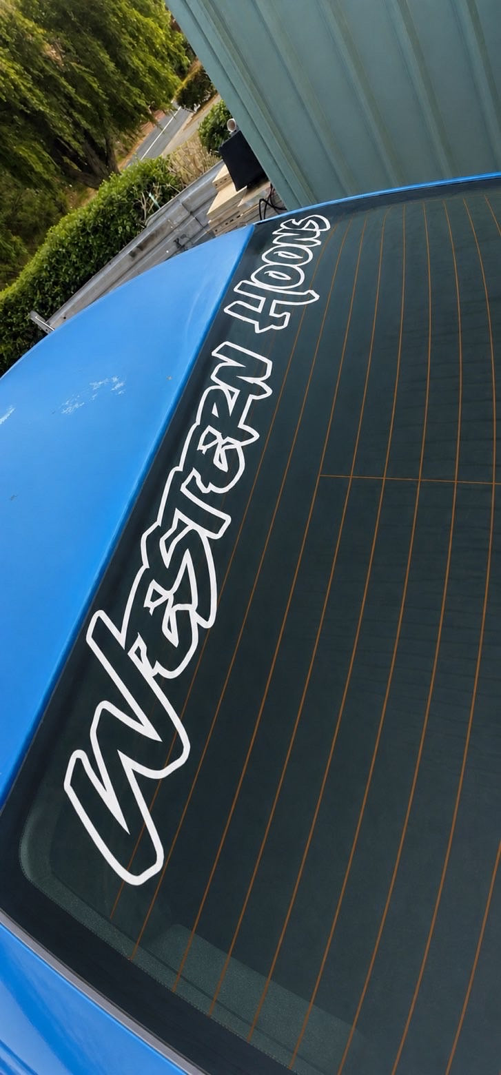 Western Hoons white Custom handstyle font